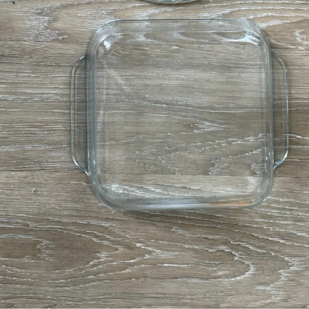 Pyrex Square Glass Baking Dish - Picture 3 of 7